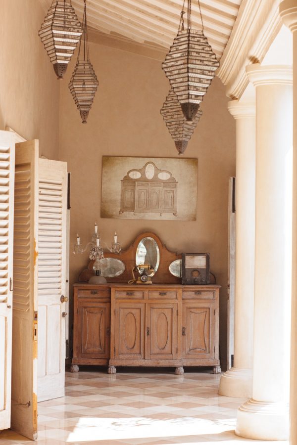 Black Iron Wall Sconce